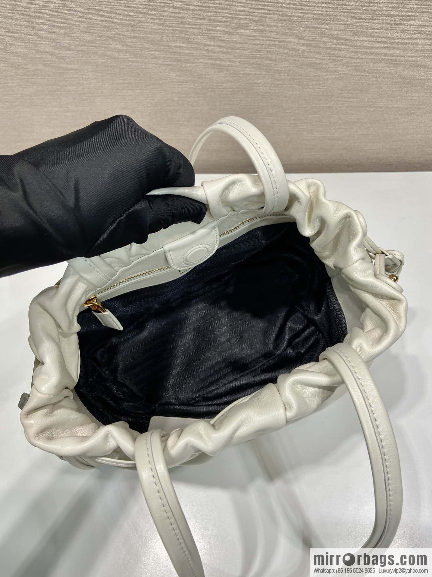 PRADA 🎉 new lucky bag 🎉 1BG541 small sheepskin 🎉🎉 white