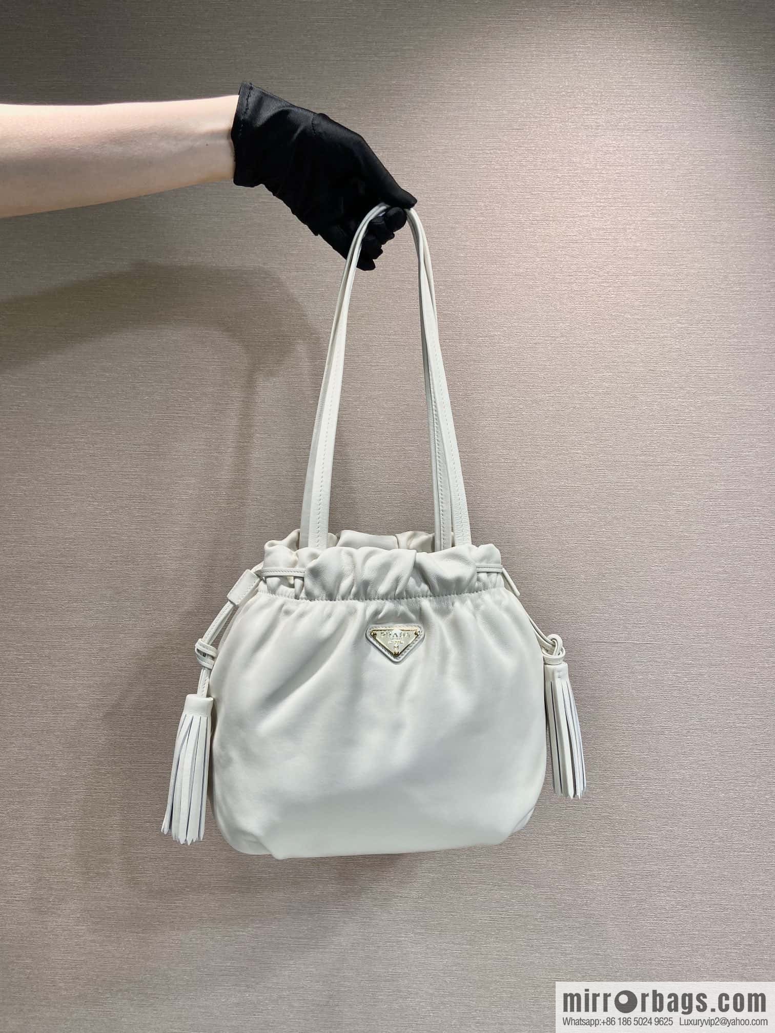 PRADA 🎉 new lucky bag 🎉 1BG541 small sheepskin 🎉🎉 white