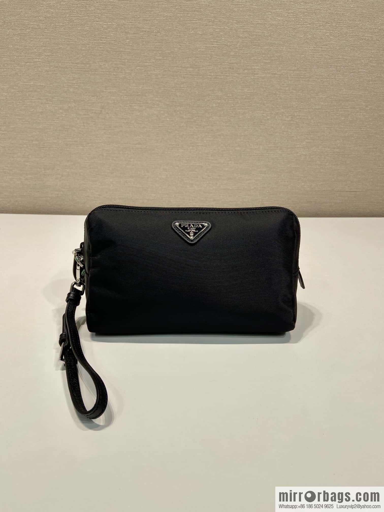 PRADA 🎉 new handbag 🎉 1NS693 Platinum hardware