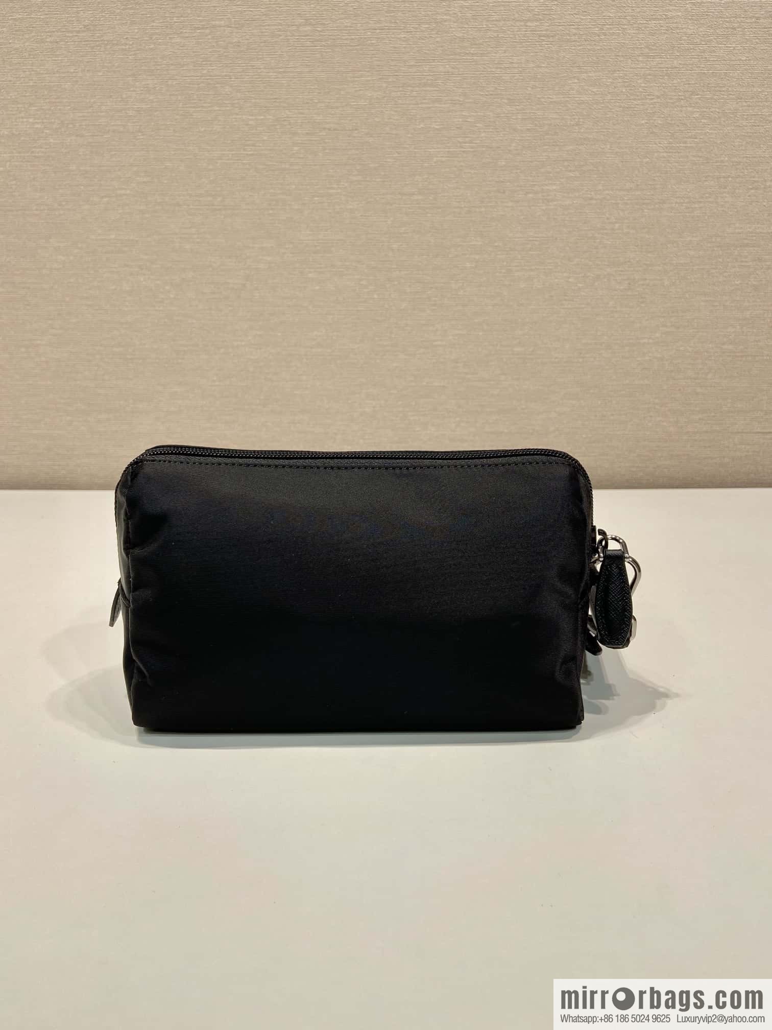 PRADA 🎉 new handbag 🎉 1NS693 Platinum hardware