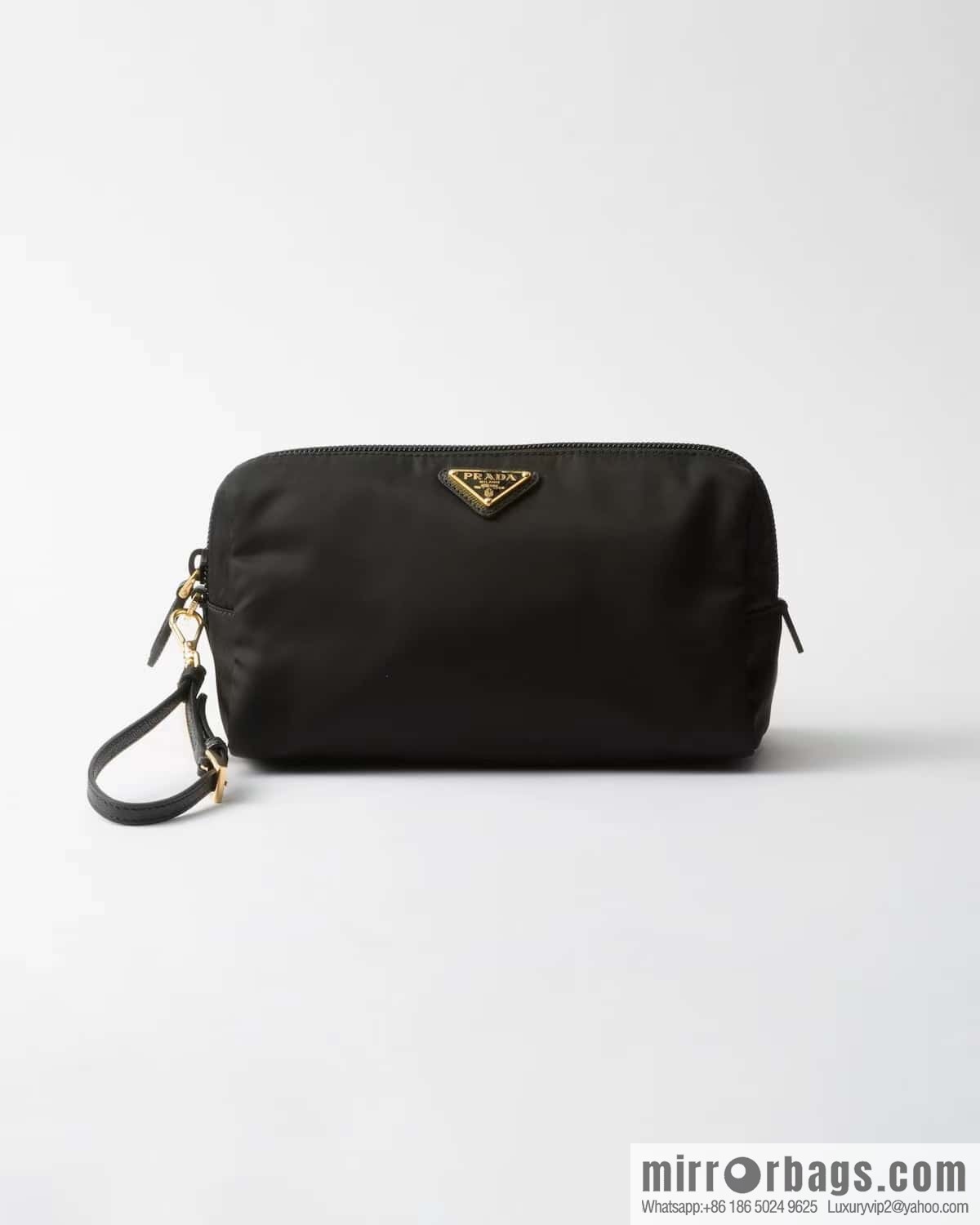 PRADA 🎉 new handbag 🎉 1NS693 Platinum hardware