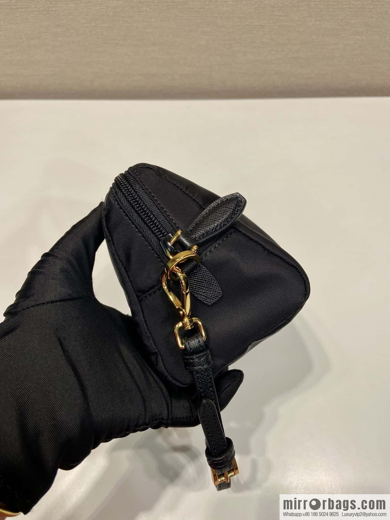 PRADA 🎉 new handbag 🎉 1NS693 Platinum hardware