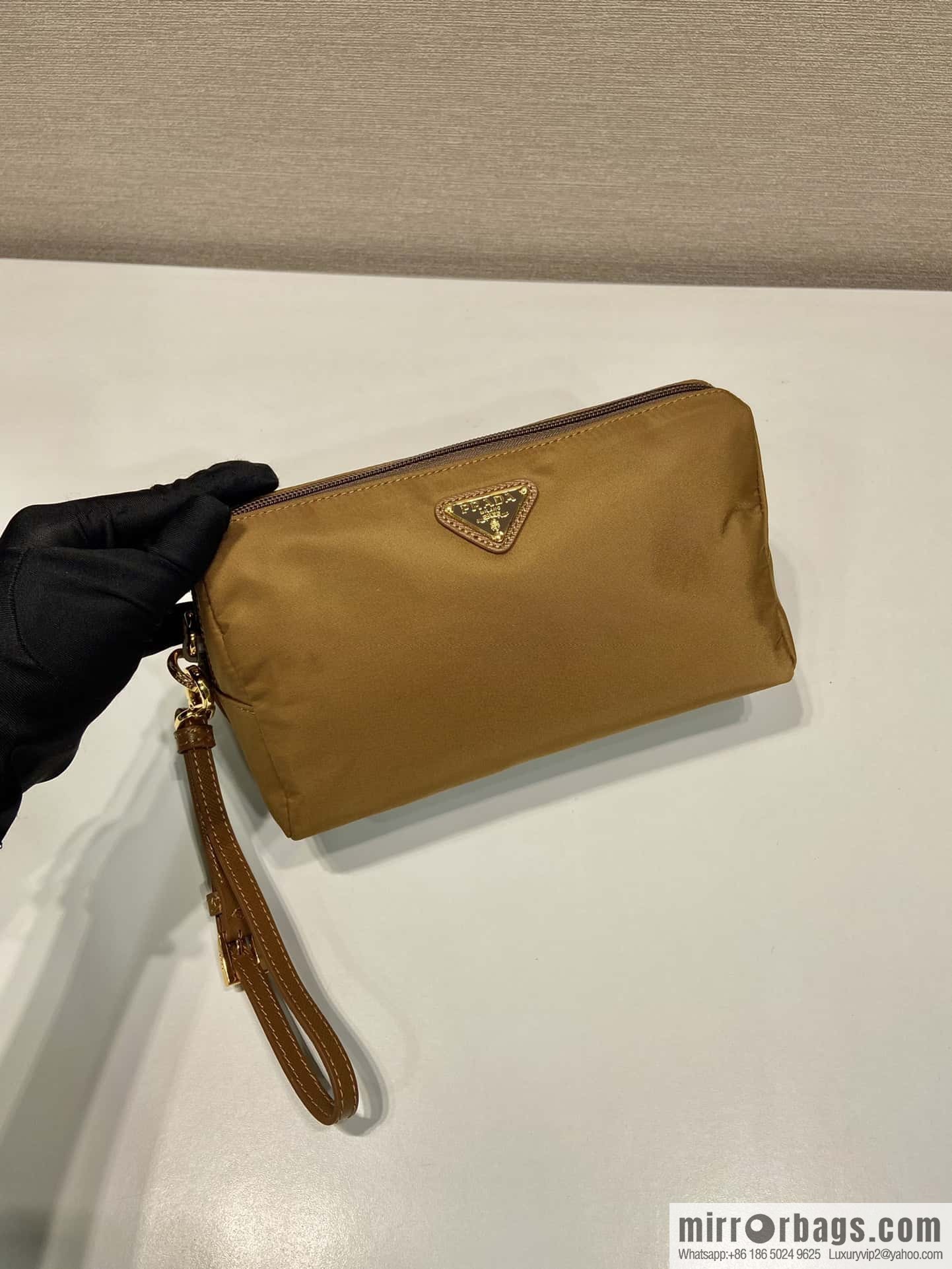 PRADA 🎉 new handbag 🎉 1NS693 new color