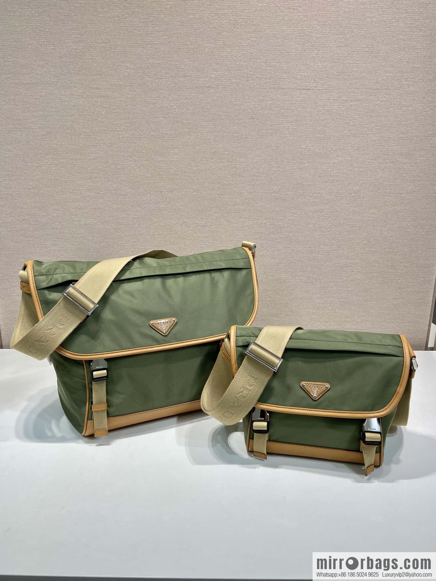 PRADA 🎉 new messenger bag 🎉🎉 2VD066S