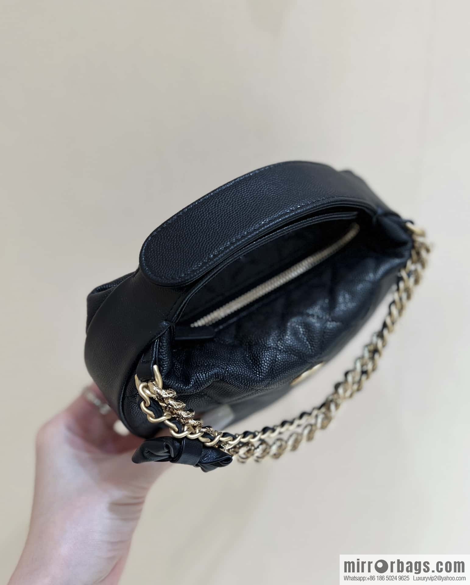 CHANEL 24S spring and summer series, super hot hula hoop AP3943