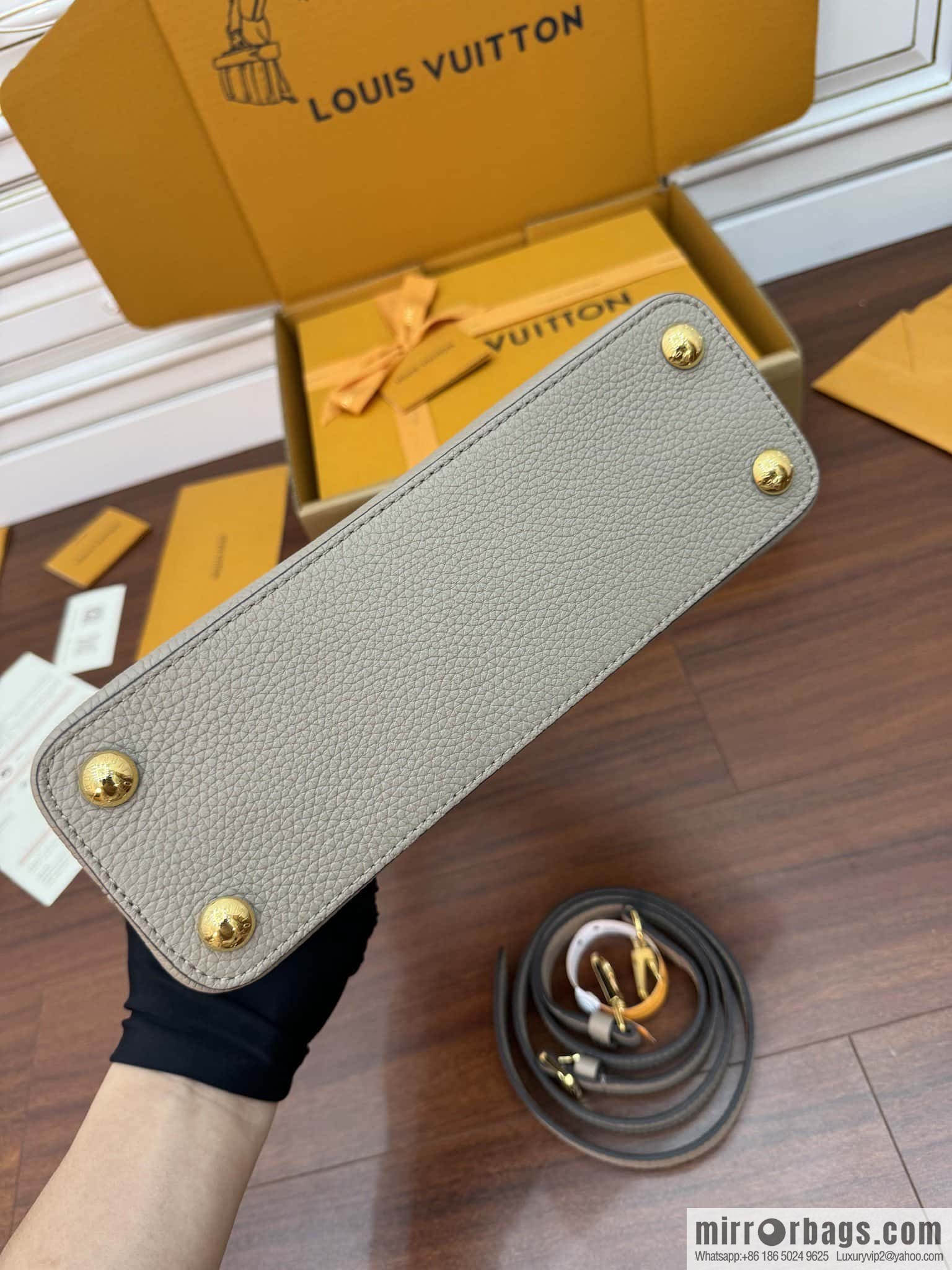 LV M94634 Capucines BB Handbag