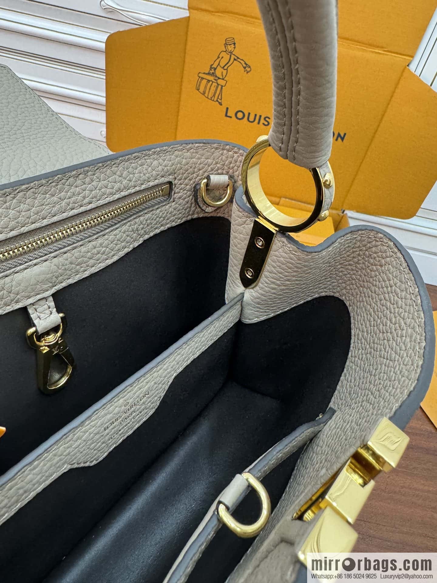 LV M94634 Capucines BB Handbag