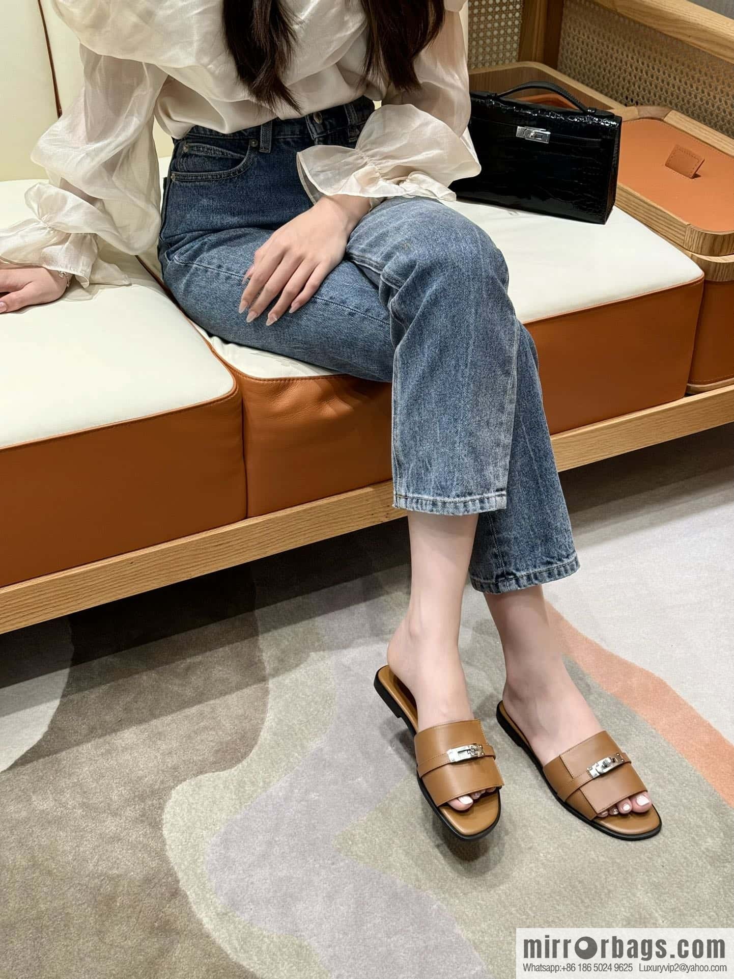 Hermès 183Kelly tow sandals Gigi50 gold brown/ck37/gold