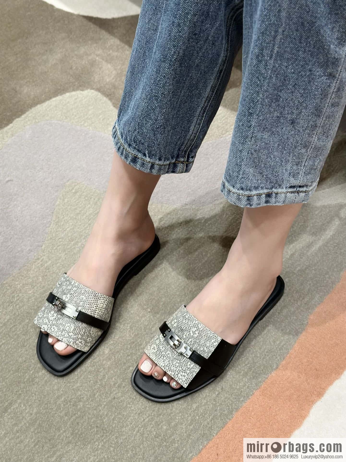 Hermès 183Kelly tow sandals Gigi50 black/CK89/Noir/Himalaya/Lizard primary color