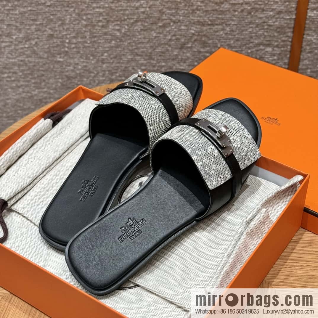 Hermès 183Kelly tow sandals Gigi50 black/CK89/Noir/Himalaya/Lizard primary color