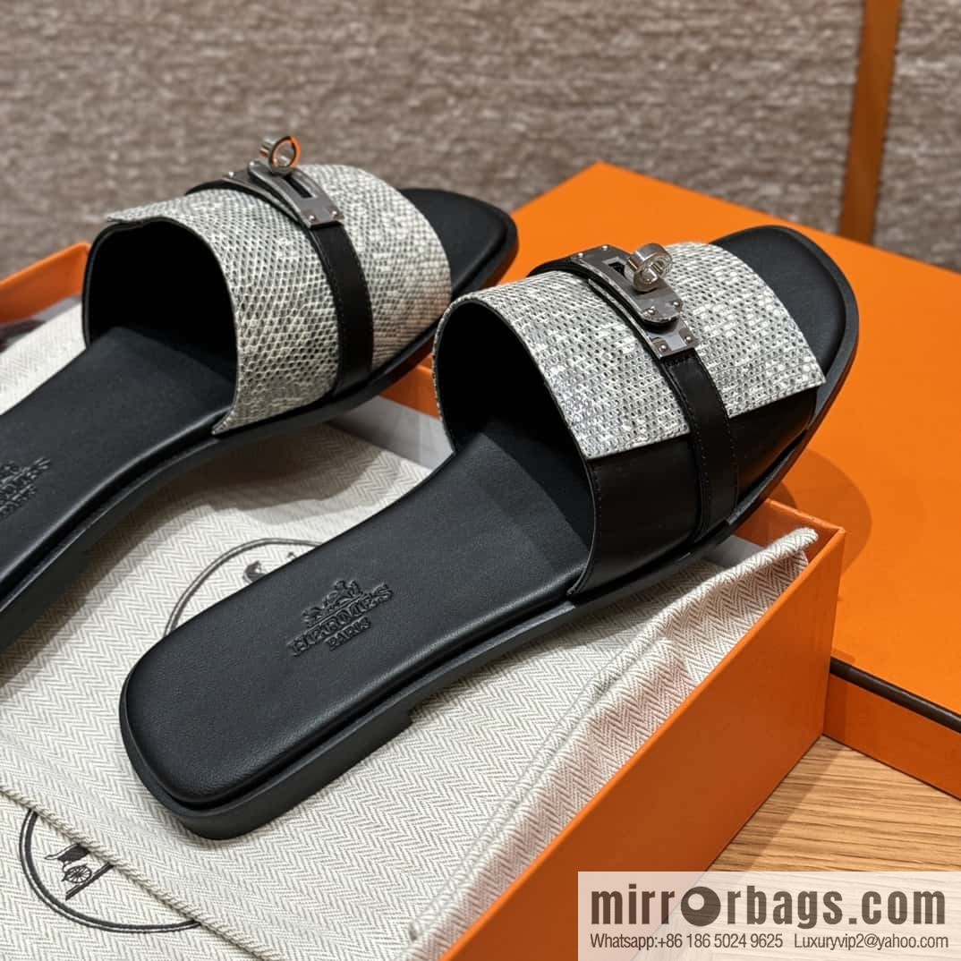 Hermès 183Kelly tow sandals Gigi50 black/CK89/Noir/Himalaya/Lizard primary color