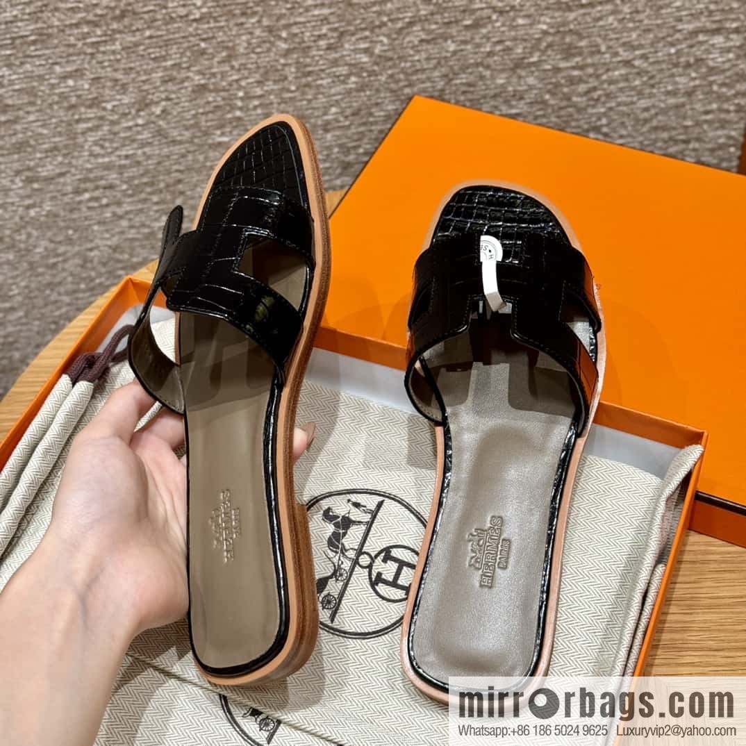 Hermès 181 Oran sandals alligator/crocodile 🐊 black/ck89/noir