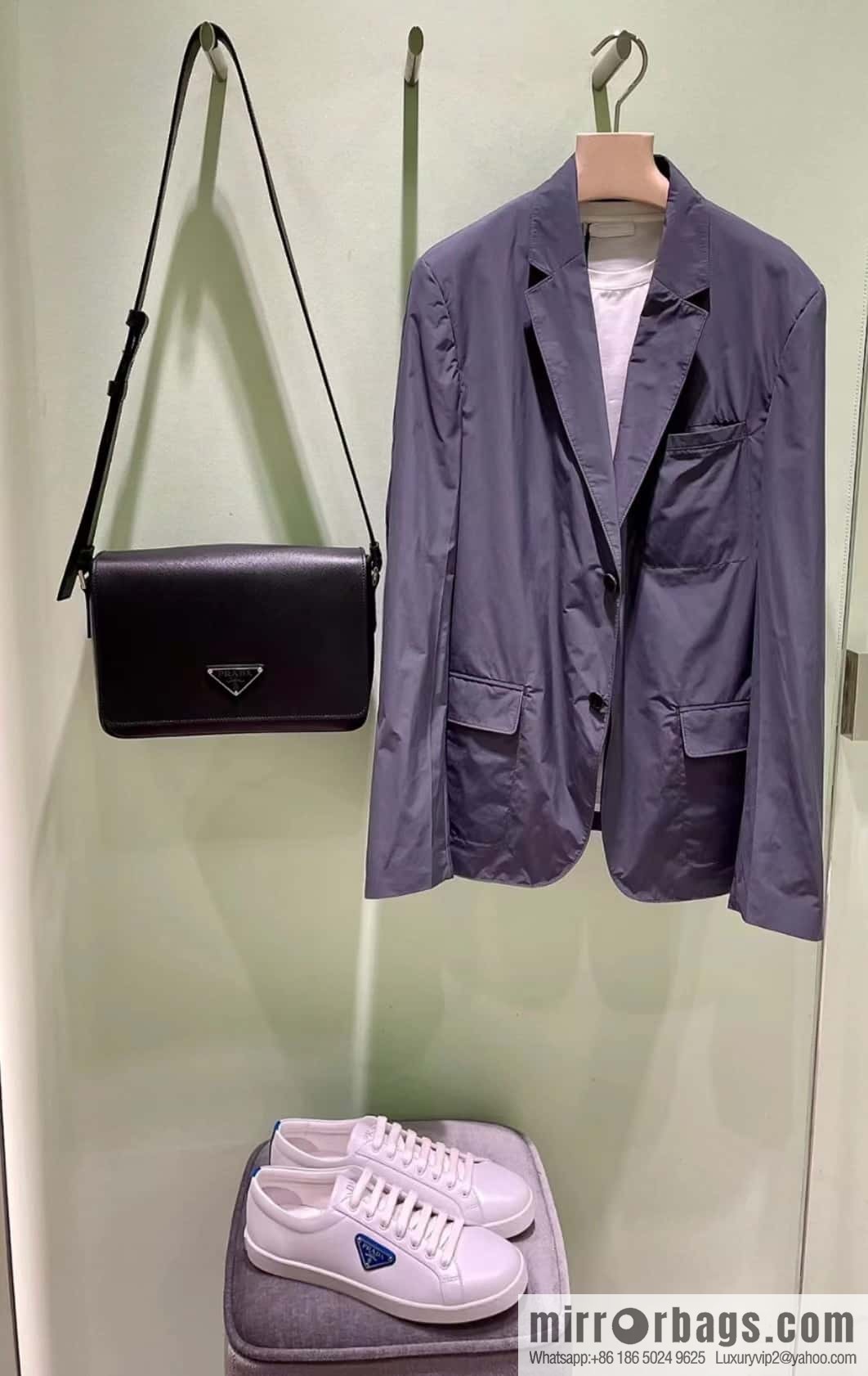 PRADA 🎉 new messenger bag 🎉 2VD049 large