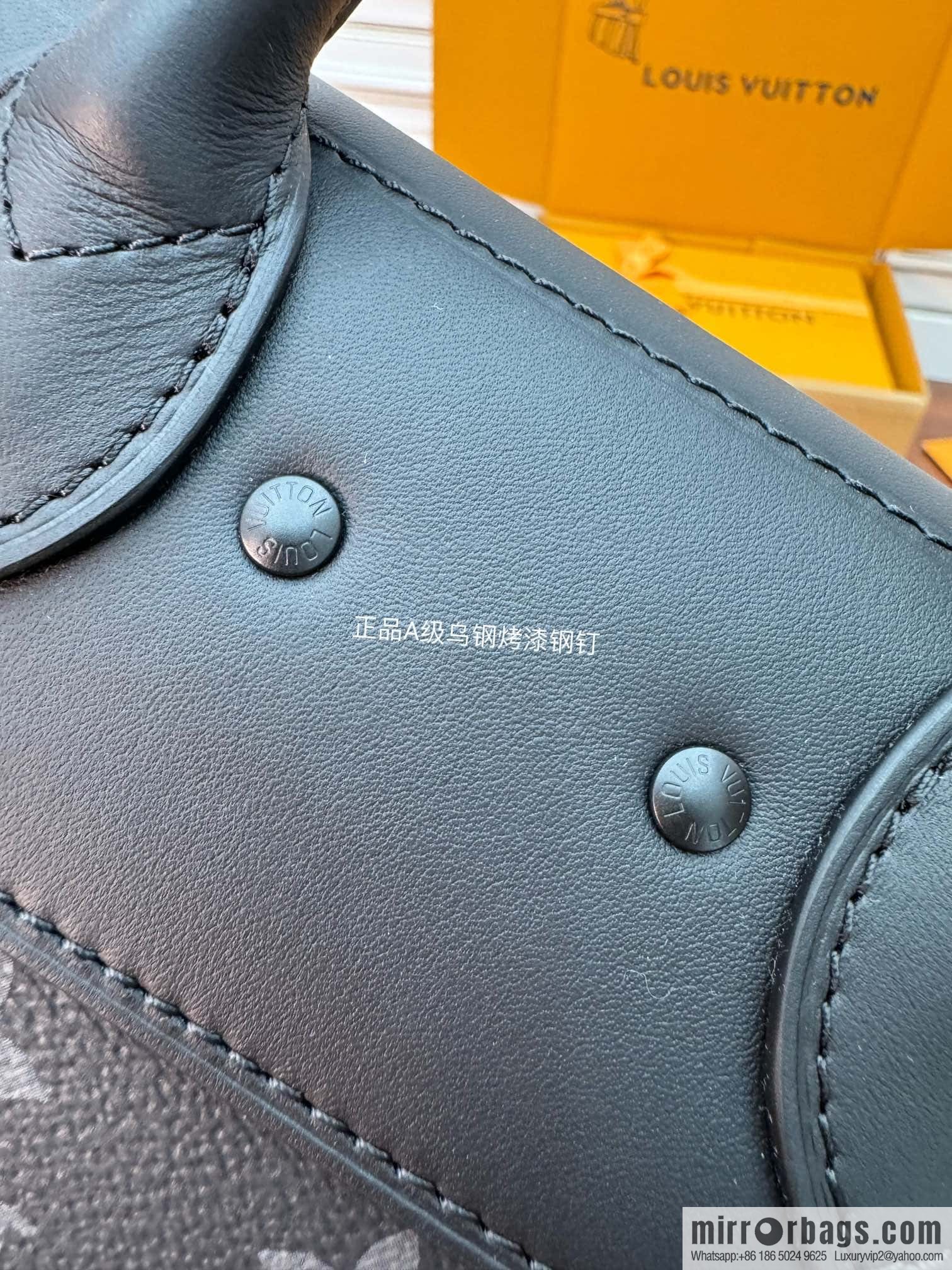 LV M46953 STEAMER small handbag