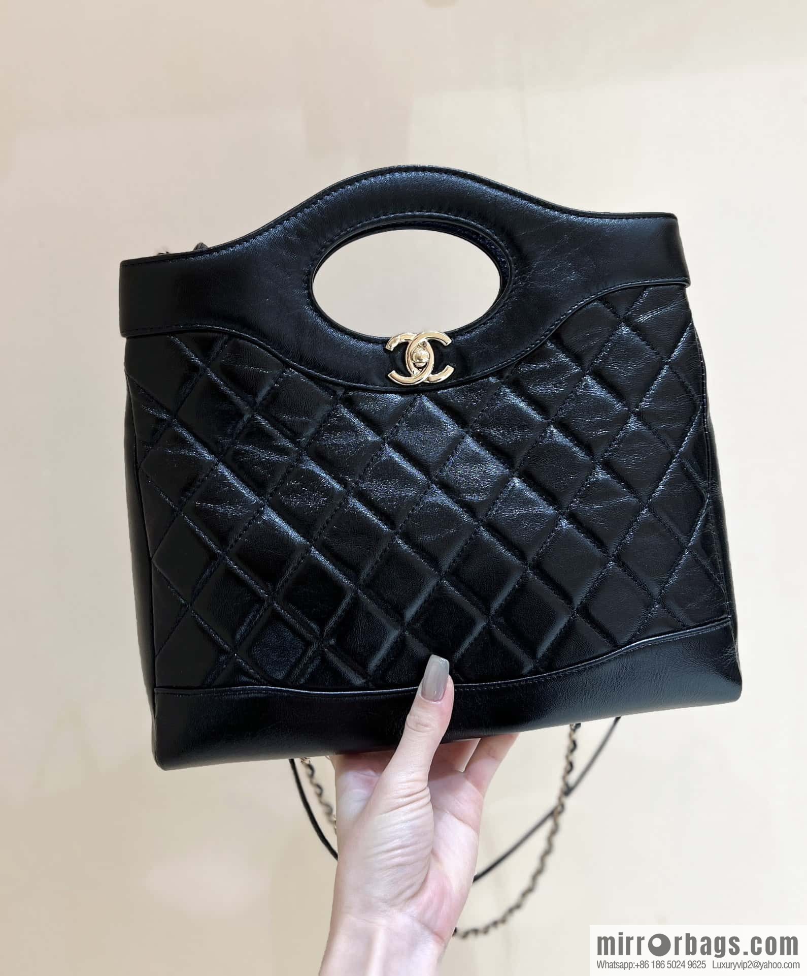 CHANEL 24S new small 31bag oil wax sheepskin AS4853 black