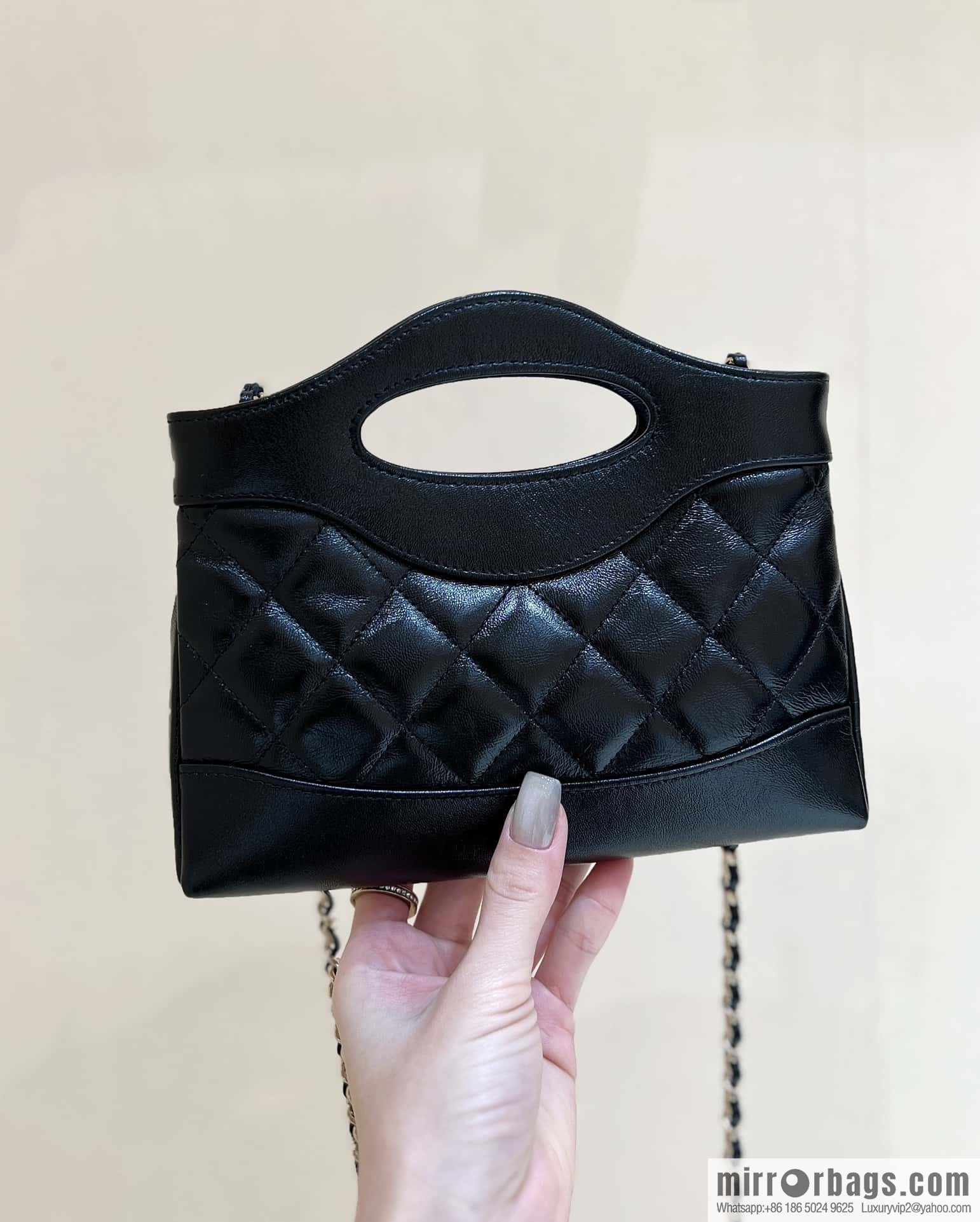 CHANEL 24S 31bag nano sheepskin AP3656 black