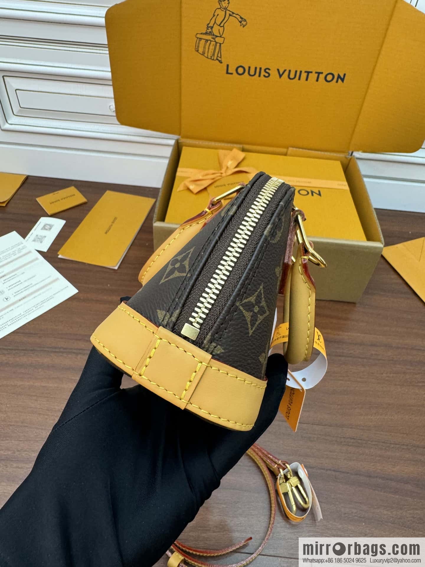 LV M82717 Nano Alma
