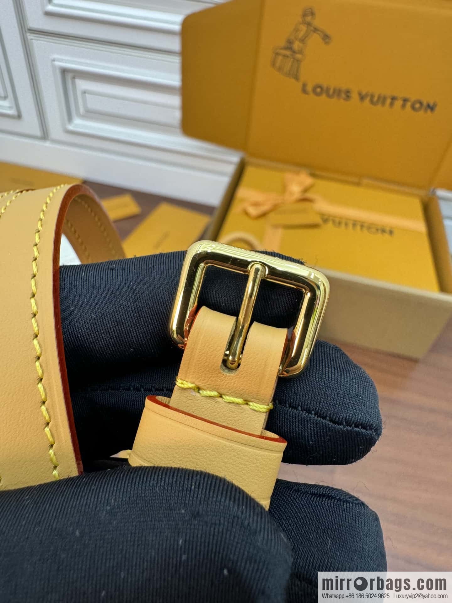 LV M82717 Nano Alma
