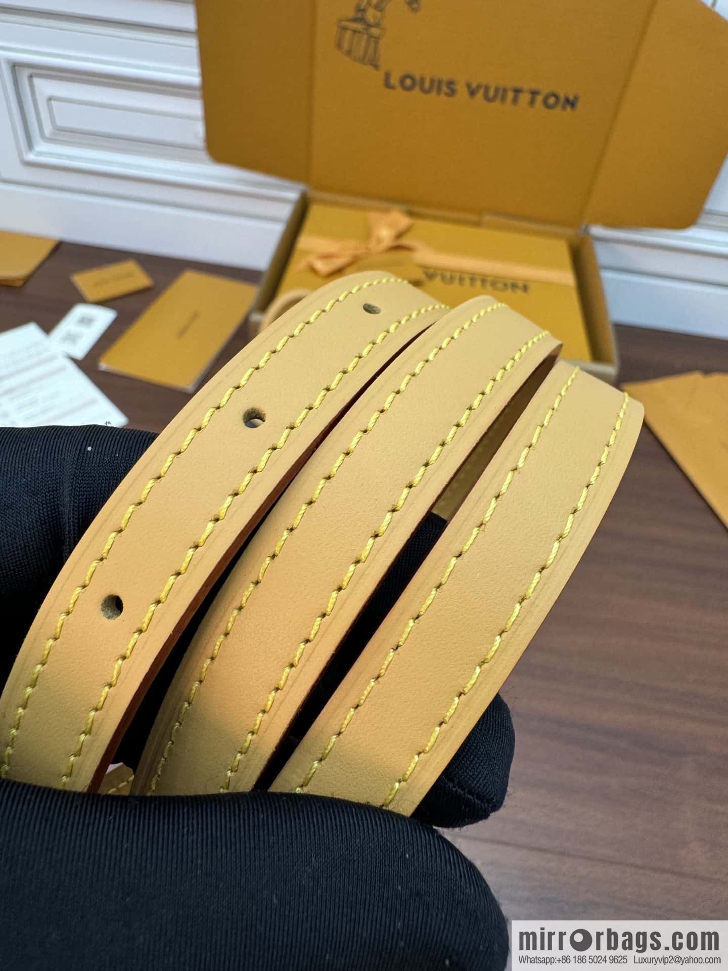 LV M82717 Nano Alma