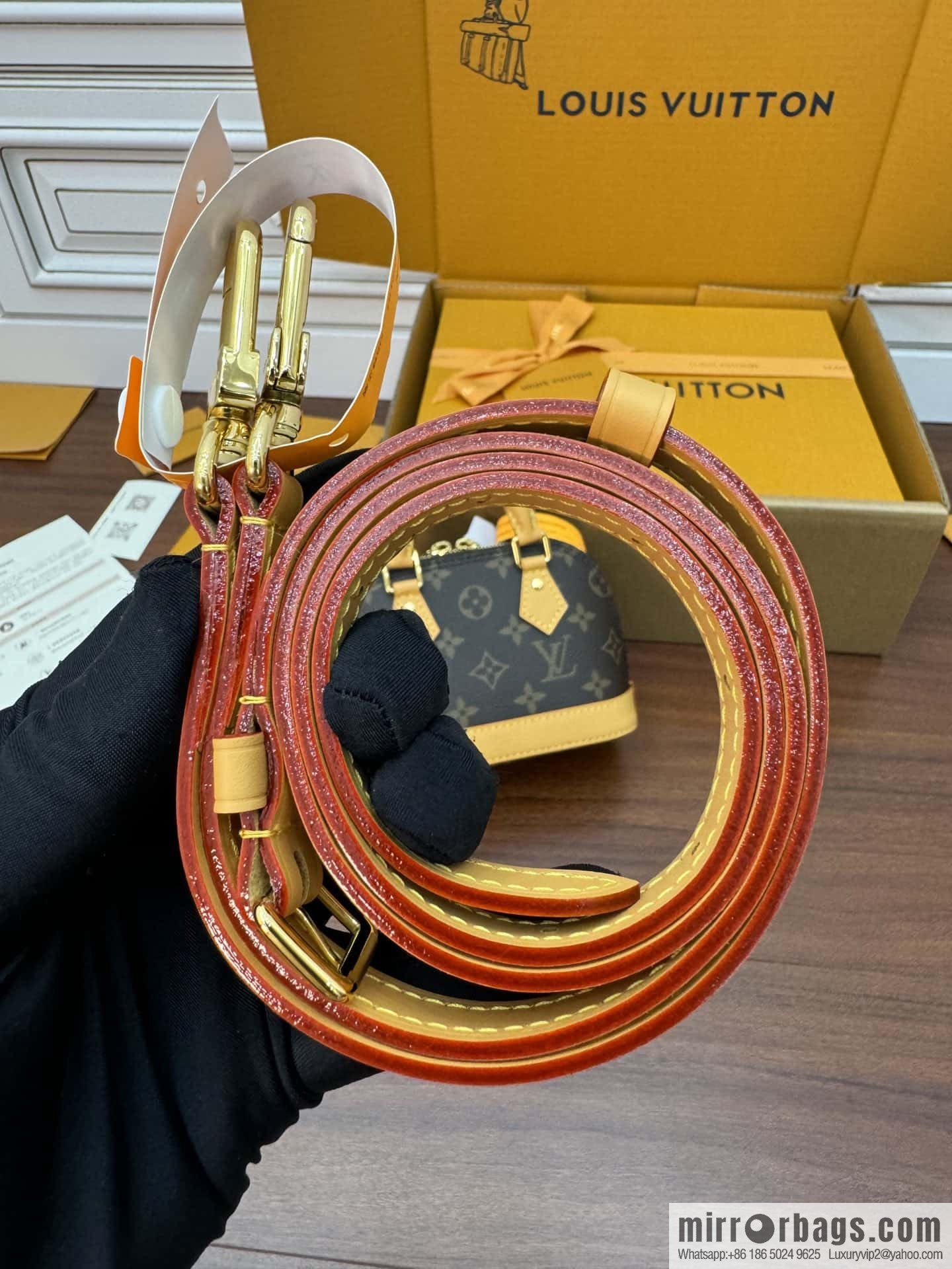 LV M82717 Nano Alma