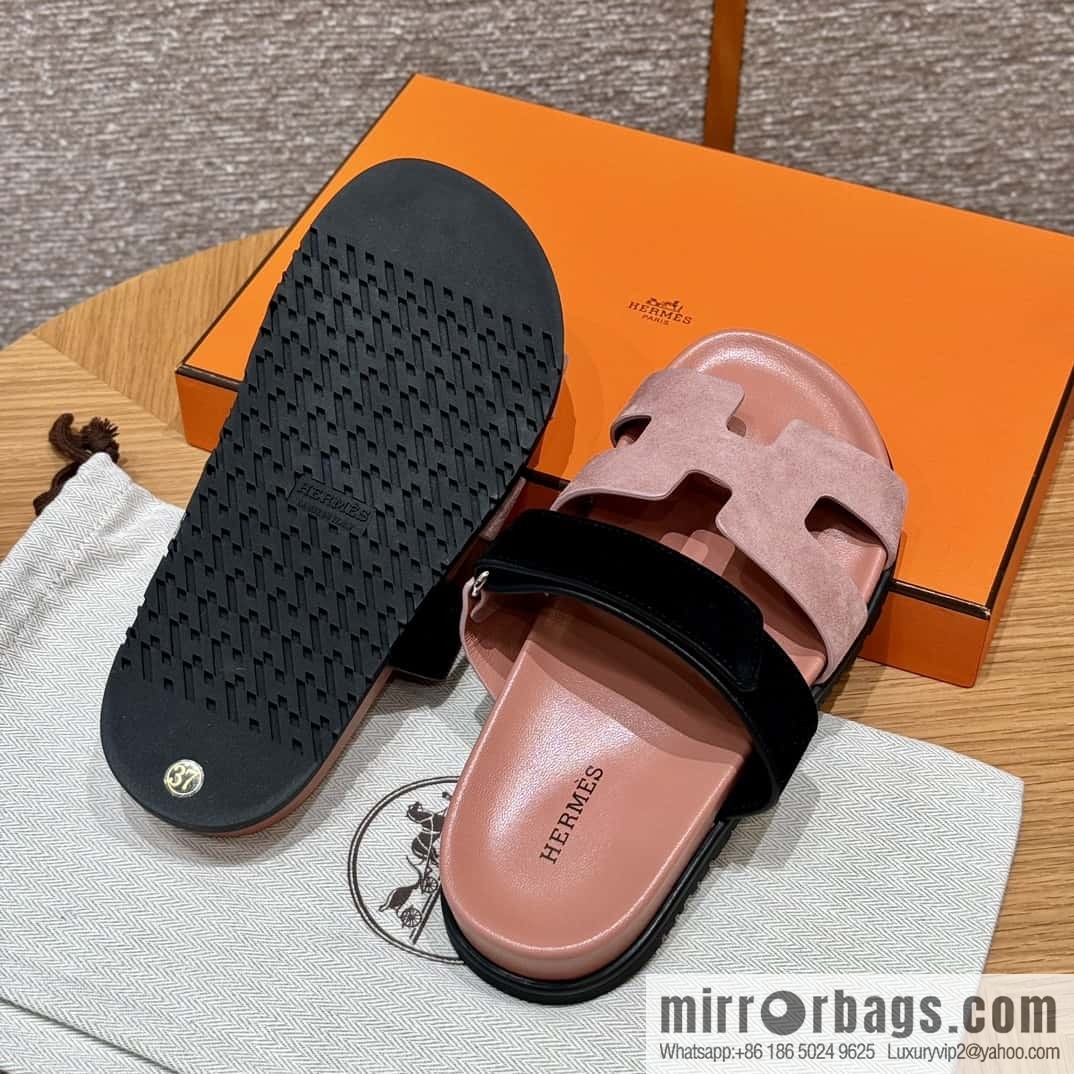 Hermès 225 CHYPRE SANDAL uncle shoes, Naked powder and black