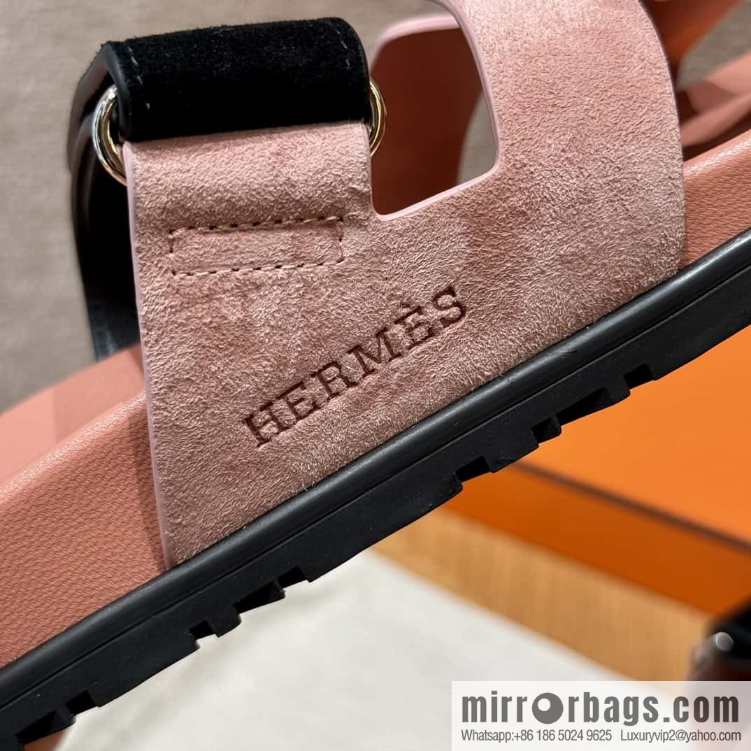 Hermès 225 CHYPRE SANDAL uncle shoes, Naked powder and black