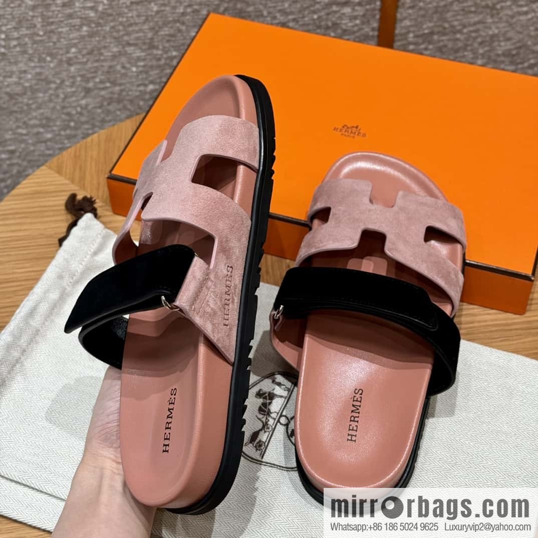 Hermès 225 CHYPRE SANDAL uncle shoes, Naked powder and black
