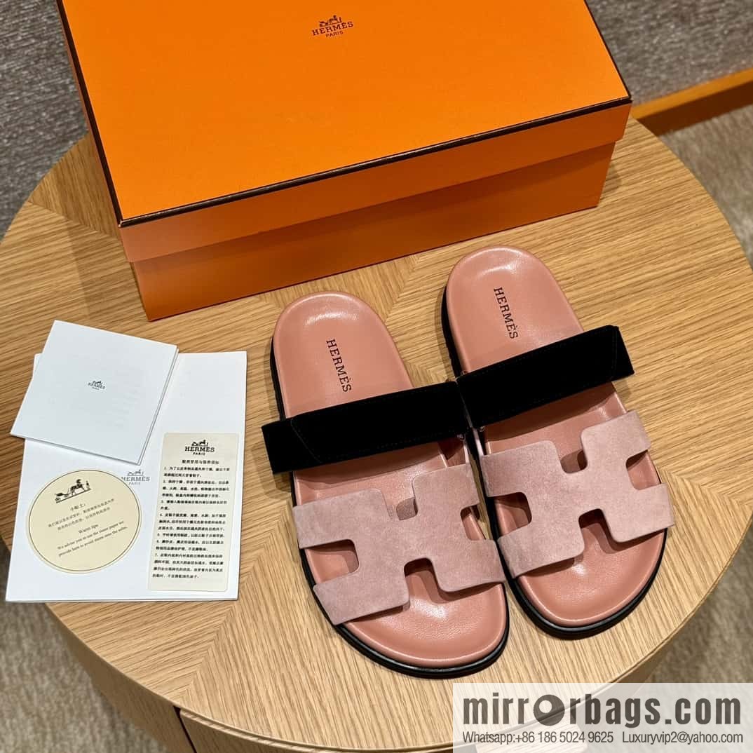 Hermès 225 CHYPRE SANDAL uncle shoes, Naked powder and black