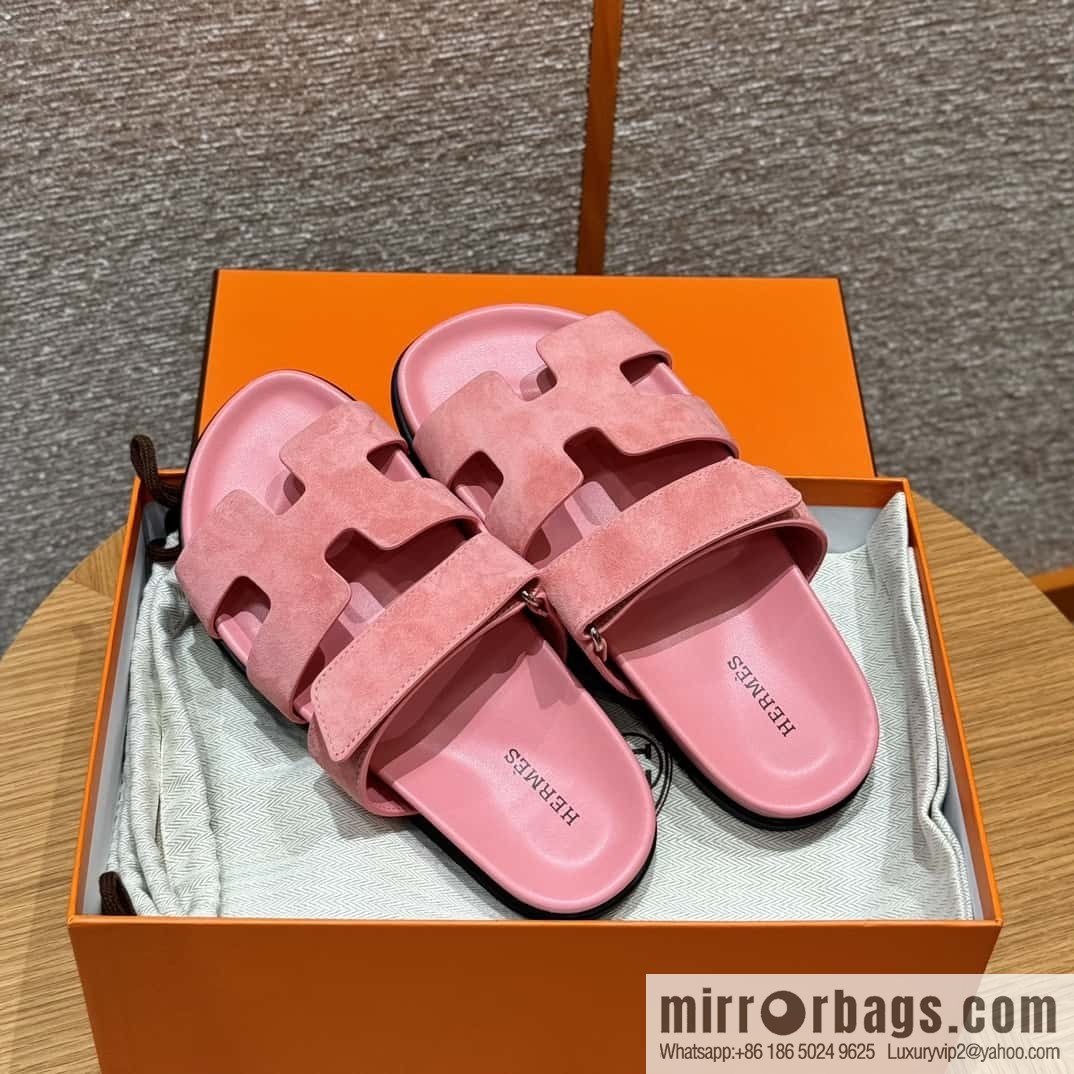 Hermès 225 CHYPRE SANDAL uncle shoes, peach pink/Peach pink
