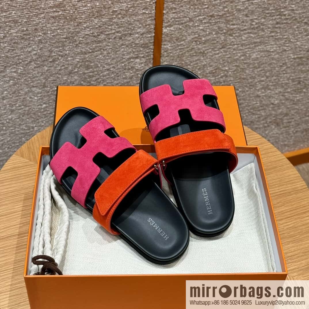 Hermès 225 CHYPRE SANDAL uncle shoes, rose red/Rose and red