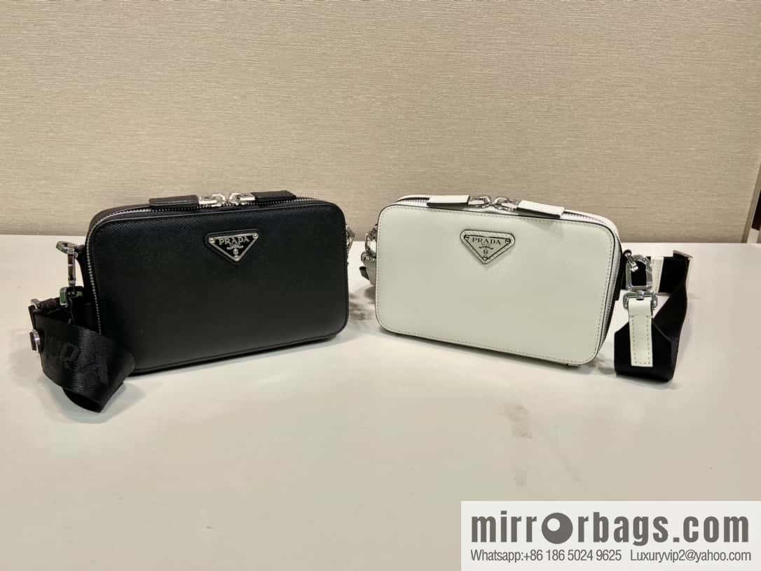 PRADA 🎉 new mailman bag 🎉 2VH173 cross pattern, white