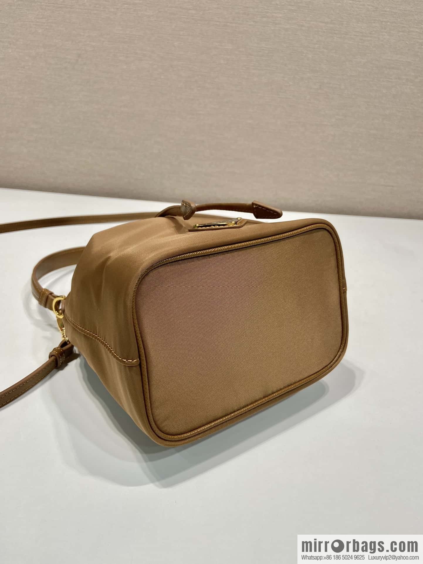 PRADA 🎉 new bucket bag 🎉 1BE067 upgraded version, brown