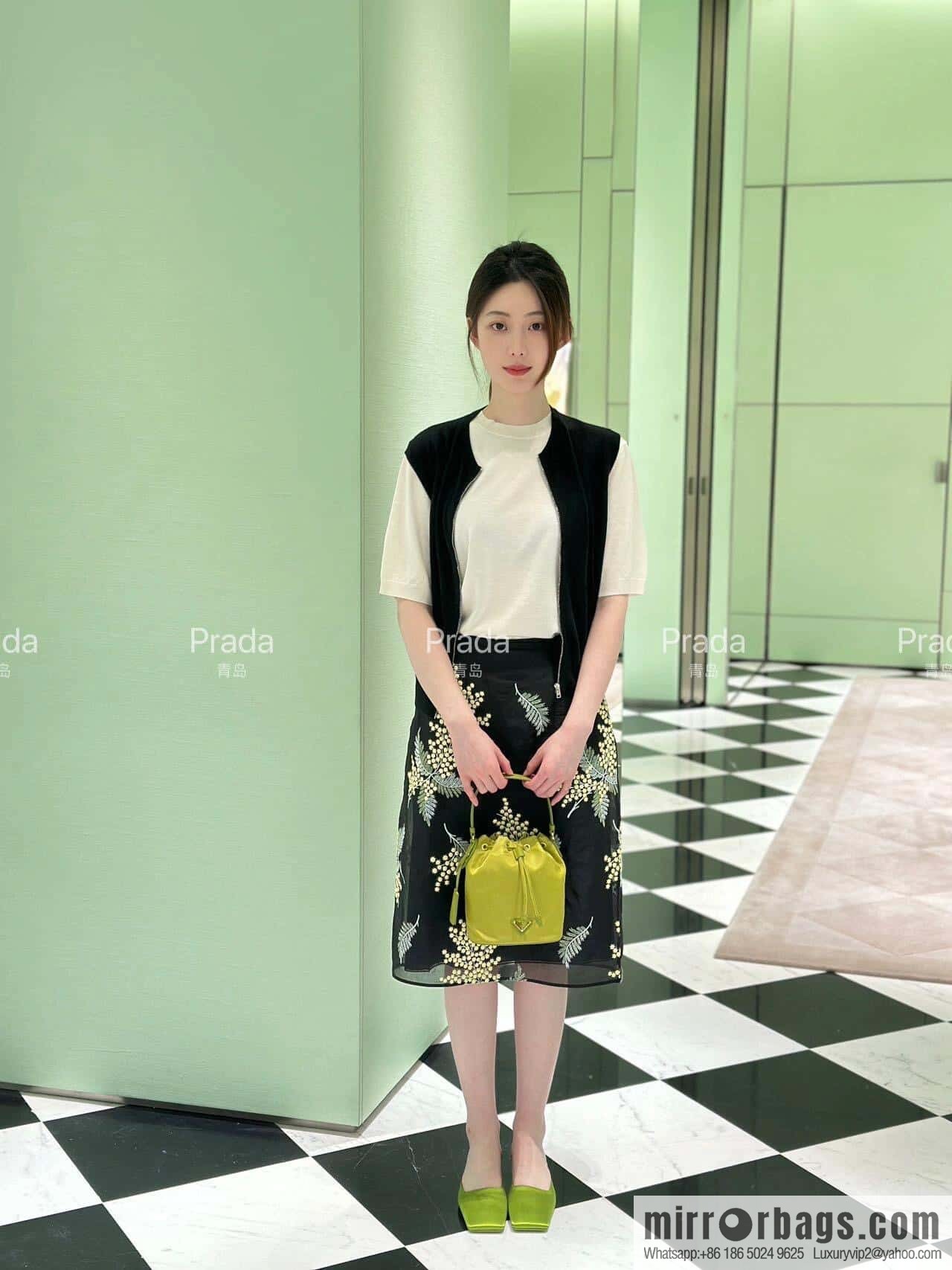 PRADA 🎉 new bucket bag 🎉 1BE067 upgraded version, green