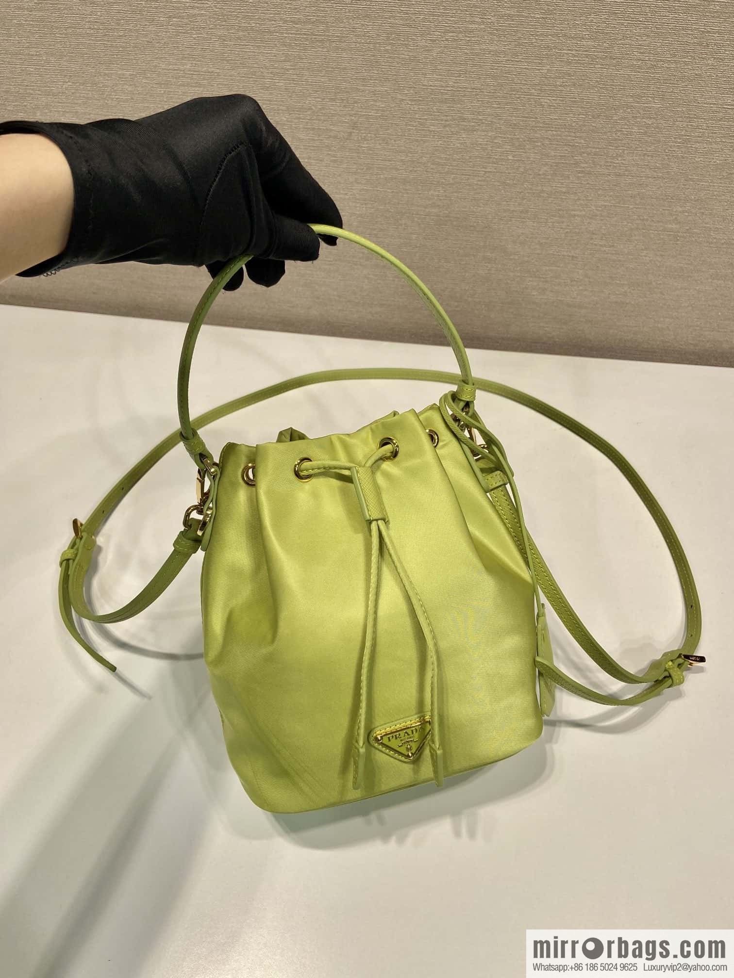 PRADA 🎉 new bucket bag 🎉 1BE067 upgraded version, green