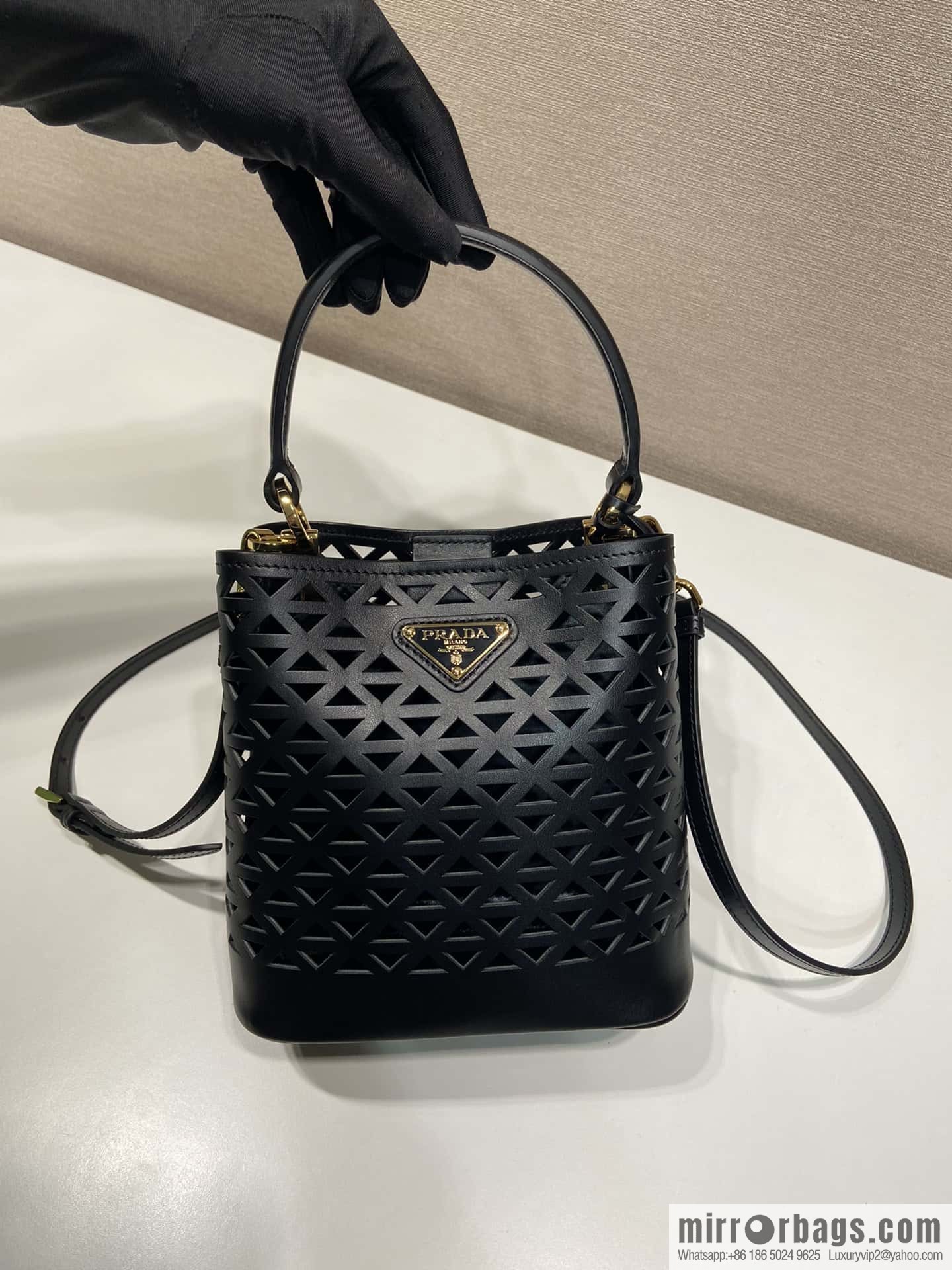 PRADA 🎉 cut-out bucket bag 🎉 1BA217 cut-out black