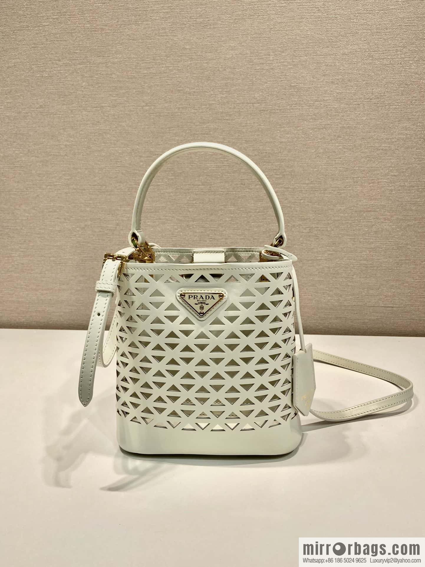 PRADA 🎉 cut-out bucket bag 🎉 1BA217 cut-out white