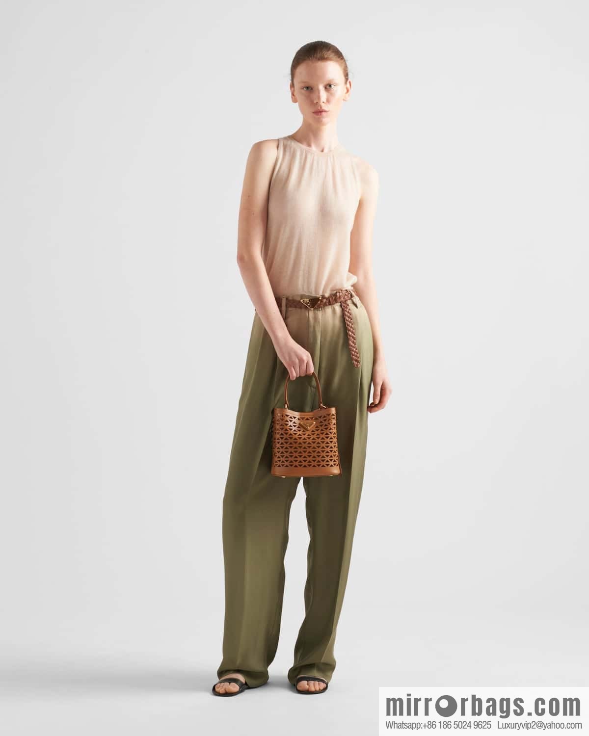 PRADA 🎉 cut-out bucket bag 🎉 1BA217 cut-out brown