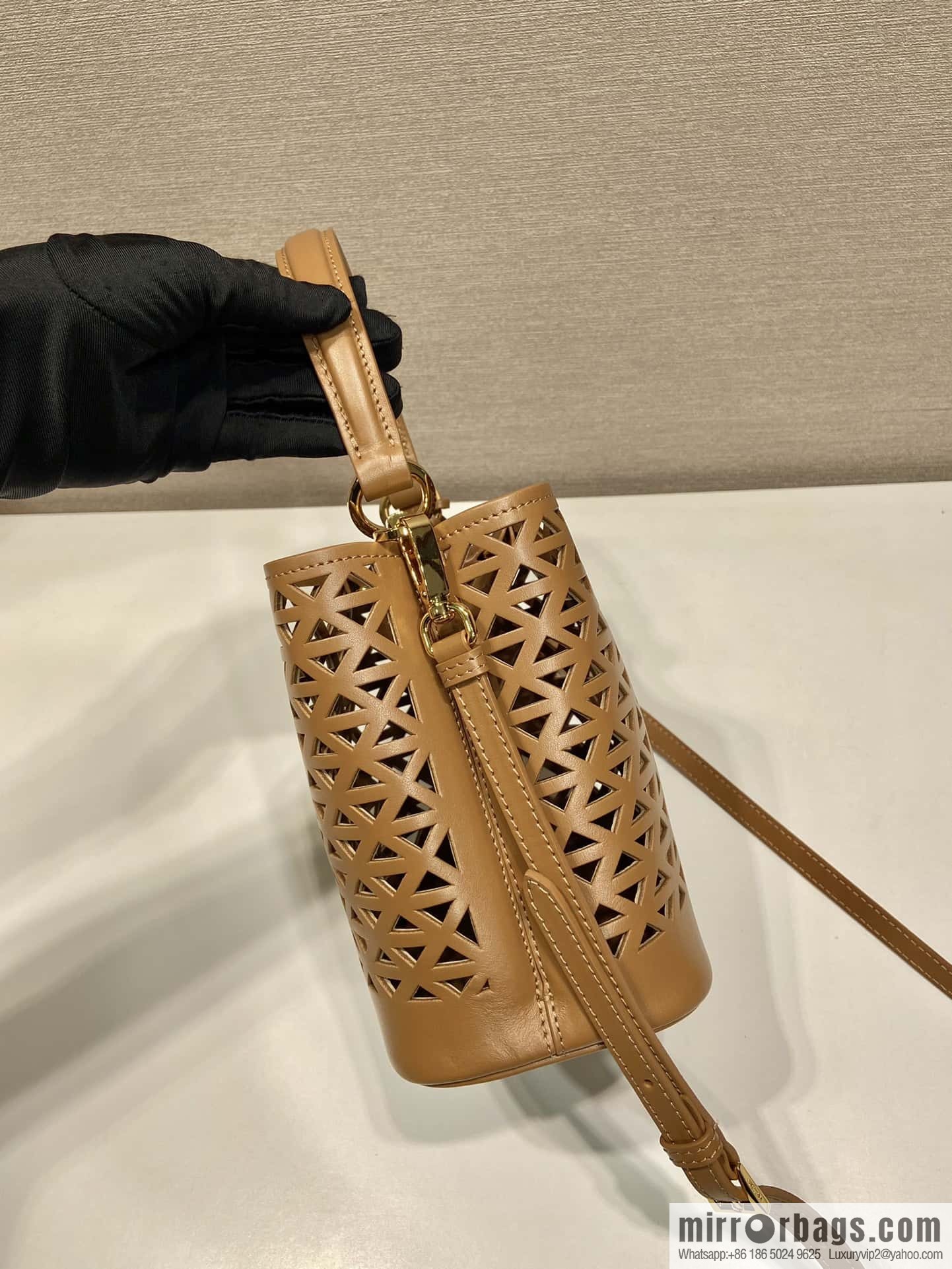 PRADA 🎉 cut-out bucket bag 🎉 1BA217 cut-out brown