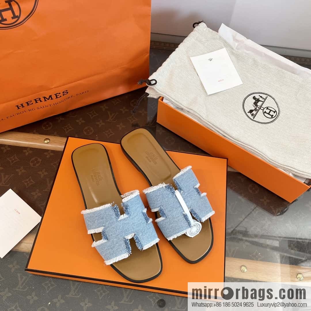 The latest denim tassel slippers from Hermès