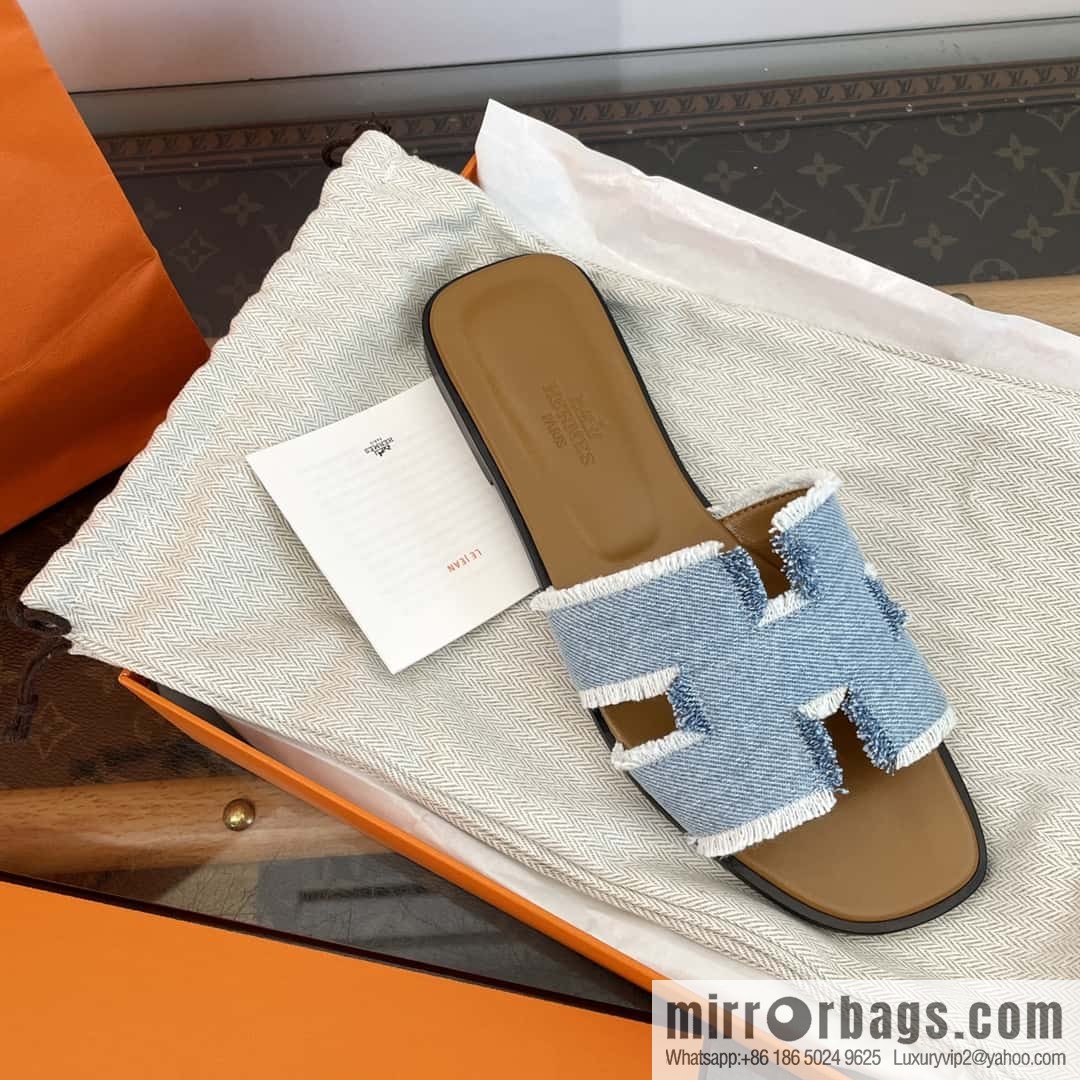The latest denim tassel slippers from Hermès