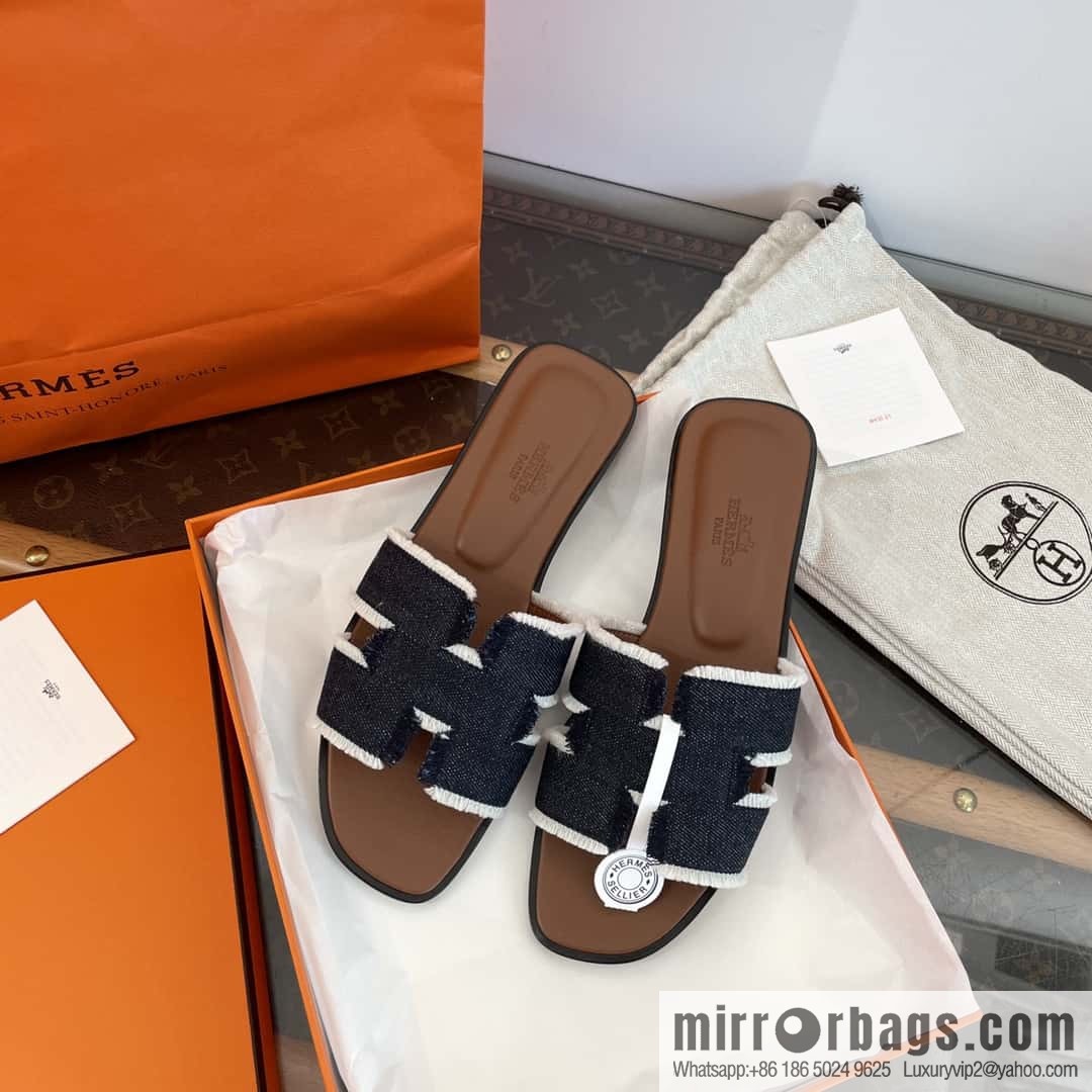 The latest denim tassel slippers from Hermès