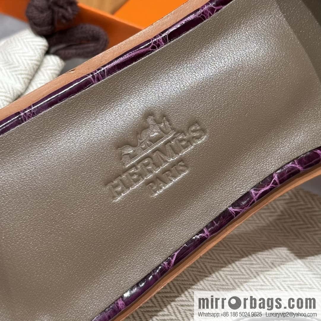 Hermès 181 Oran sandals alligator/crocodile 🐊 N5/Cassis/gallon purple