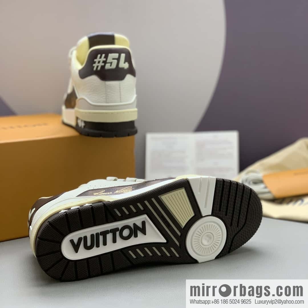LV 🆕 couple sports running shoes