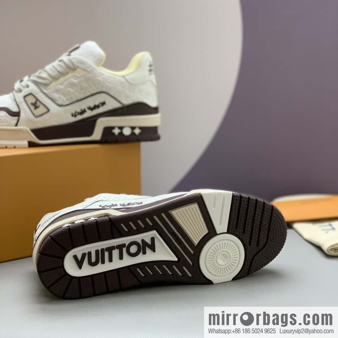 LV 🆕 couple sports running shoes