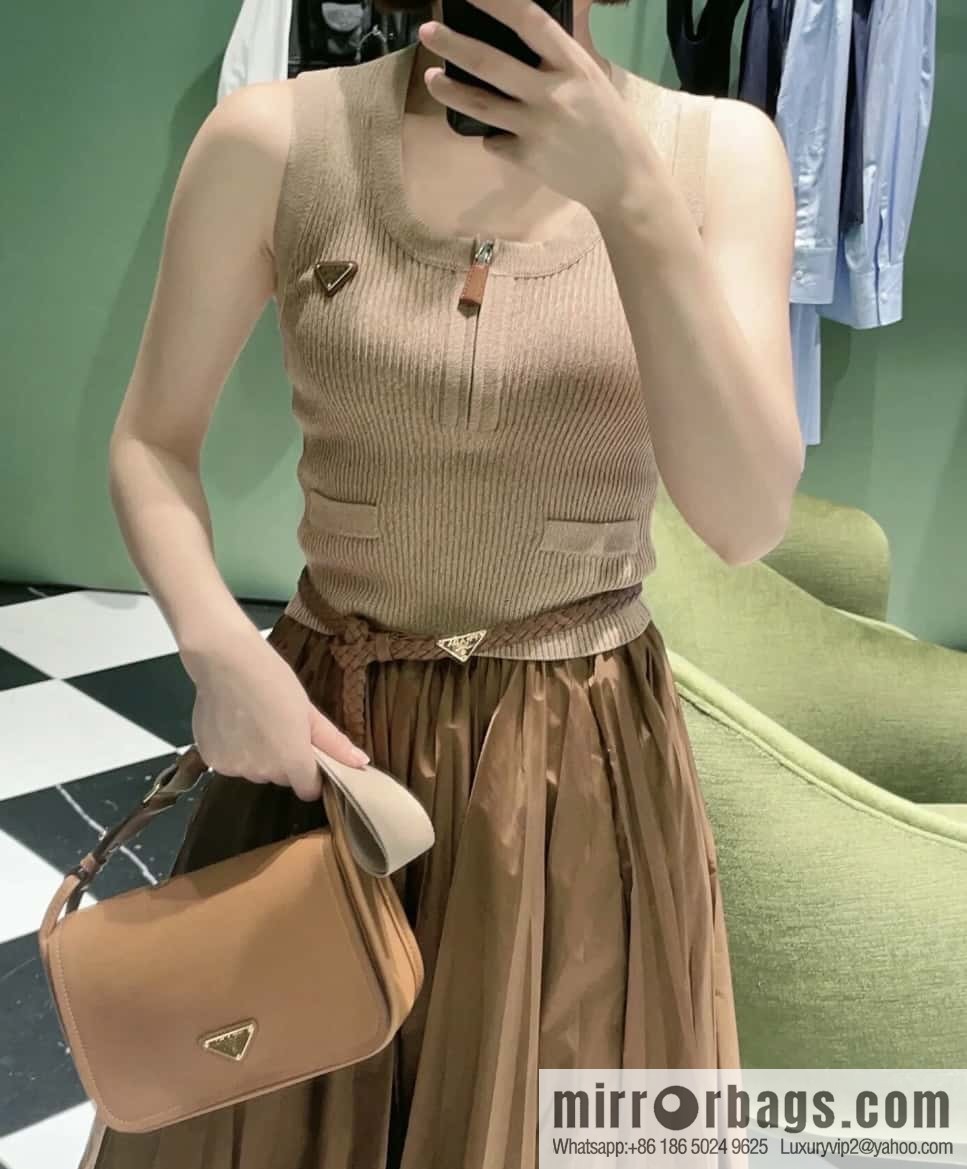 PRADA 👏 new shoulder strap bag 👏 1BD372 🎉 brown