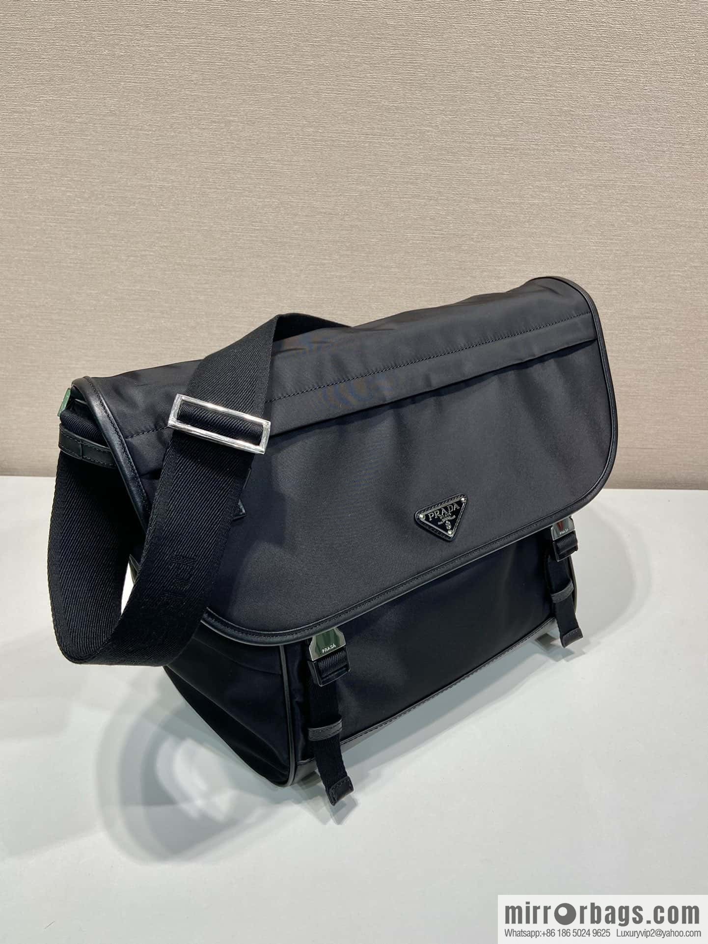 PRADA 🎉 new messenger bag 🎉🎉 2VD052A large upgraded version