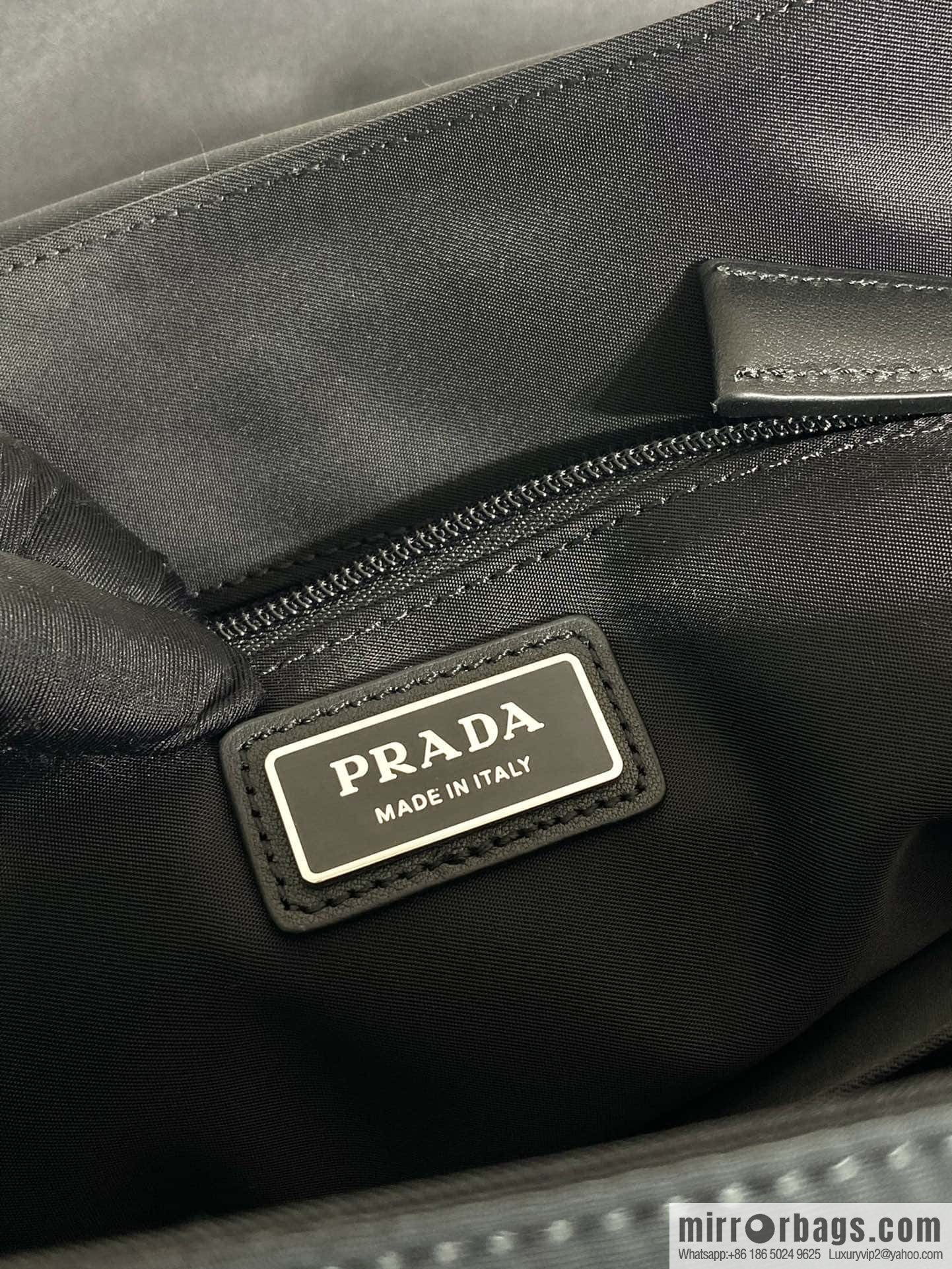PRADA 🎉 new messenger bag 🎉🎉 2VD052A large upgraded version