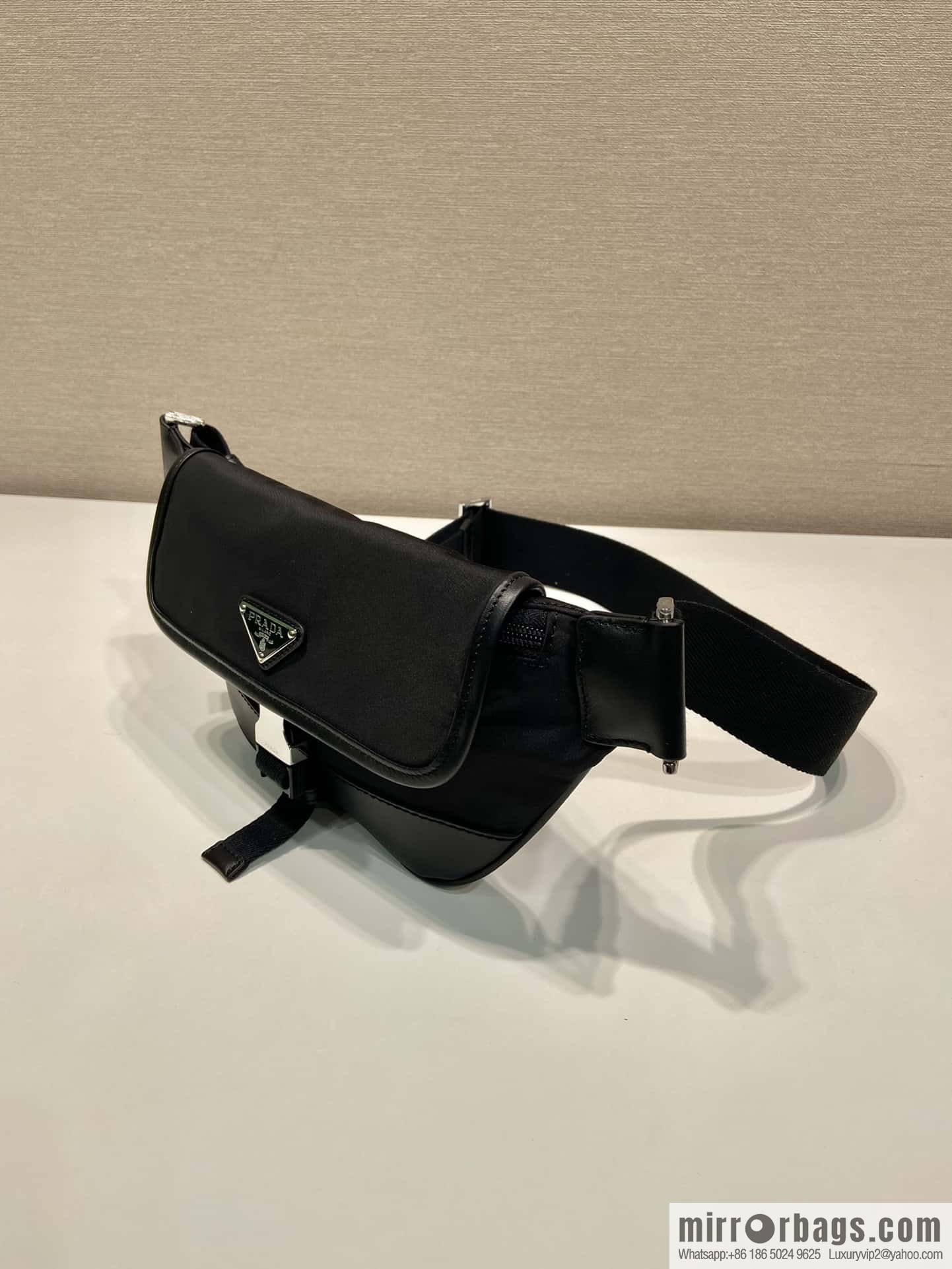 PRADA ๐ new fanny pack ๐ 2VH176