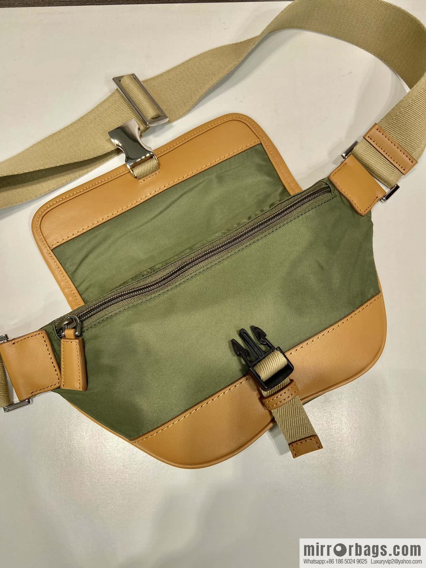 PRADA ๐ new fanny pack ๐ 2VH176