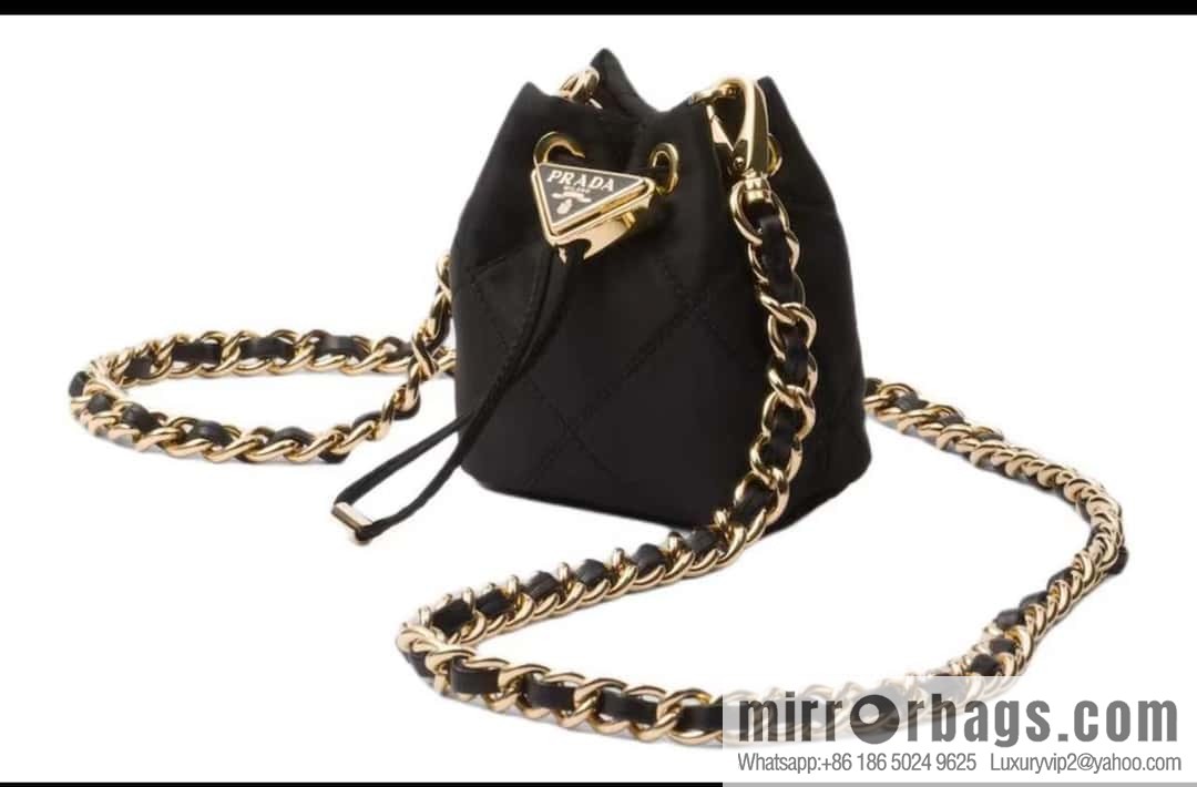 PRADA 🎉 embroidered grid small bucket 🎉 1NR016